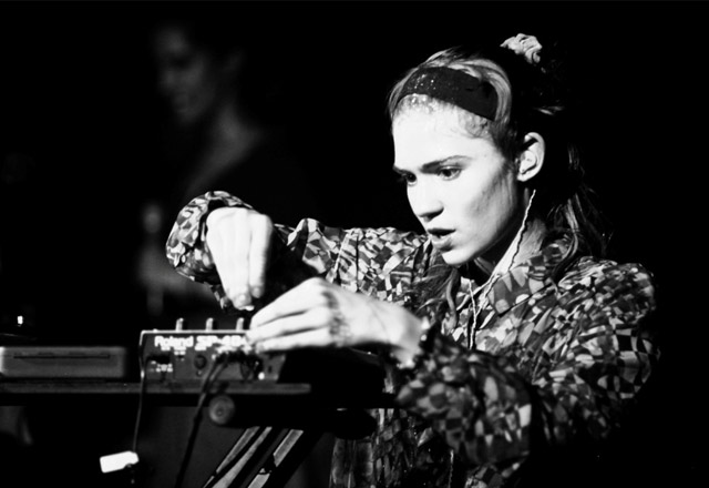 Grimes, Ami Dang
